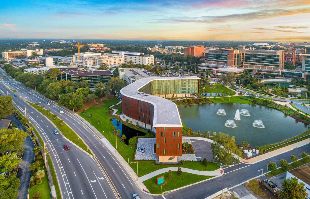 Hotel Eleo At The University Of Florida Гейнсвил Екстериор снимка